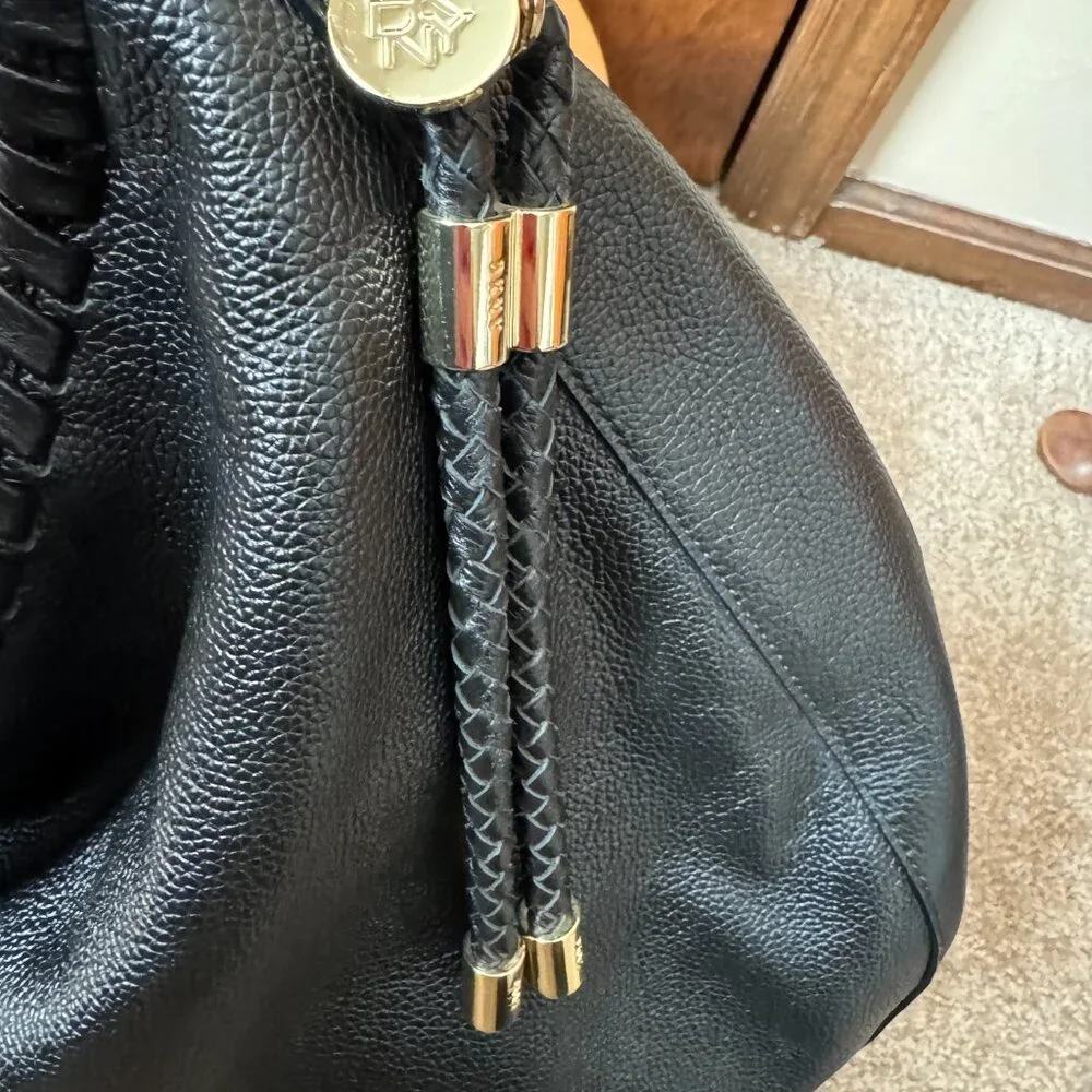 Dkny winnie hobo
